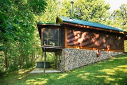 Wildflower Cabin in Hocking Hills | Private, Cozy, Hot Tub Getaway